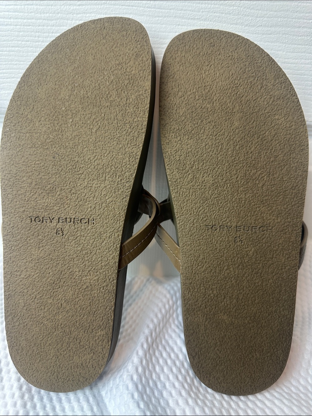 Tory Burch  Thong Sandals in Olive Brown - Picture 12 of 14